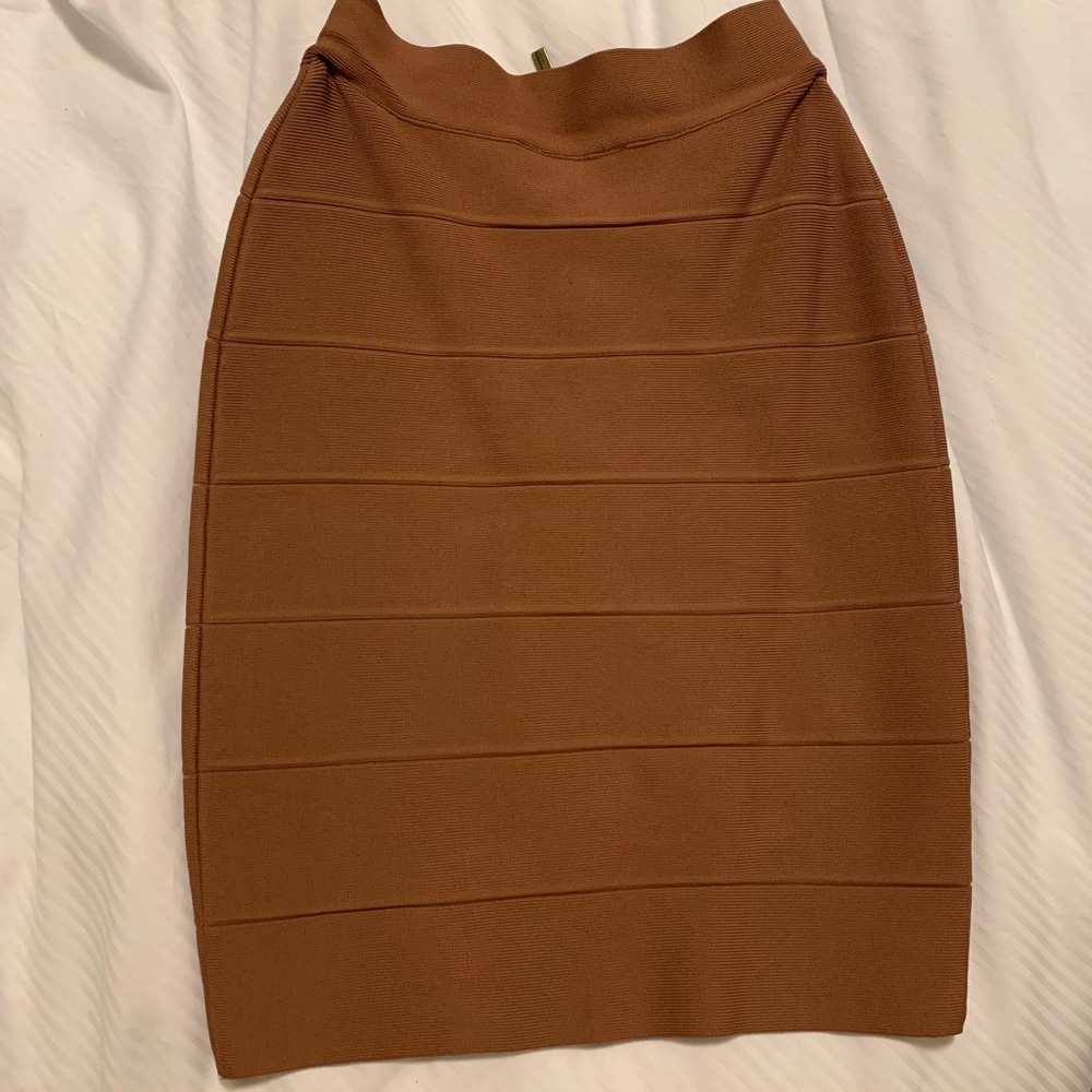 BCBG BANDAGE SKIRT